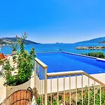 Hotel Pier House 5*