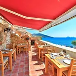 Hotel Pier House