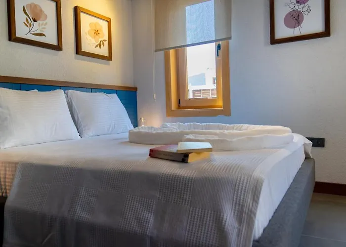 Pier House 5*