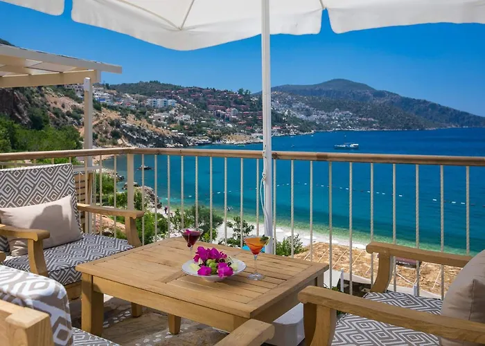 Pier House 5*