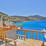 Szálloda Pier House 5*