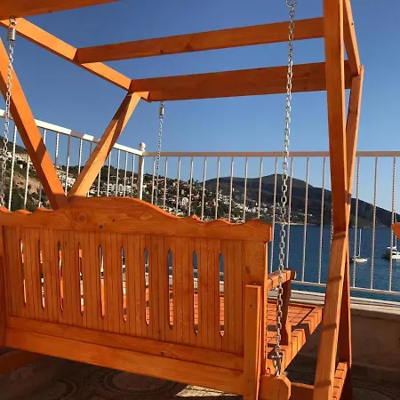 Pier House