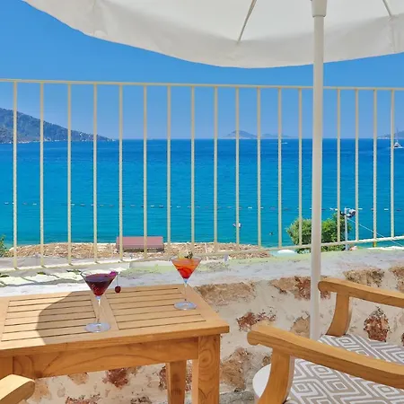Hotel Pier House