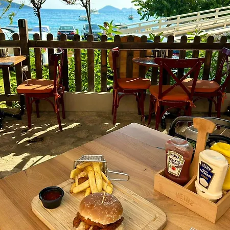 ホテル Pier House 5*